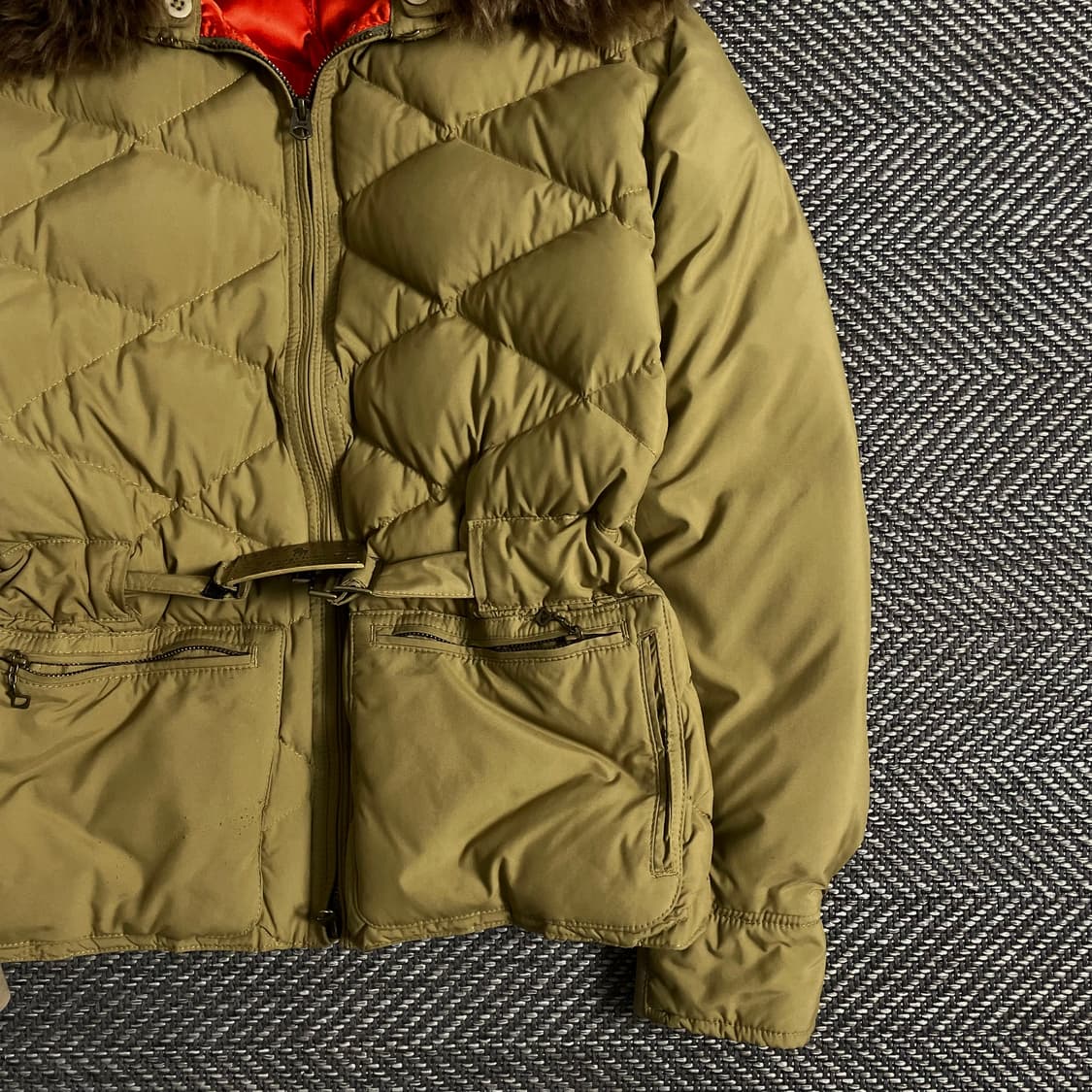 폴로 랄프로렌 우먼스 퀼팅 벨티드 라쿤 다운 패딩y 3006 상품이미지3