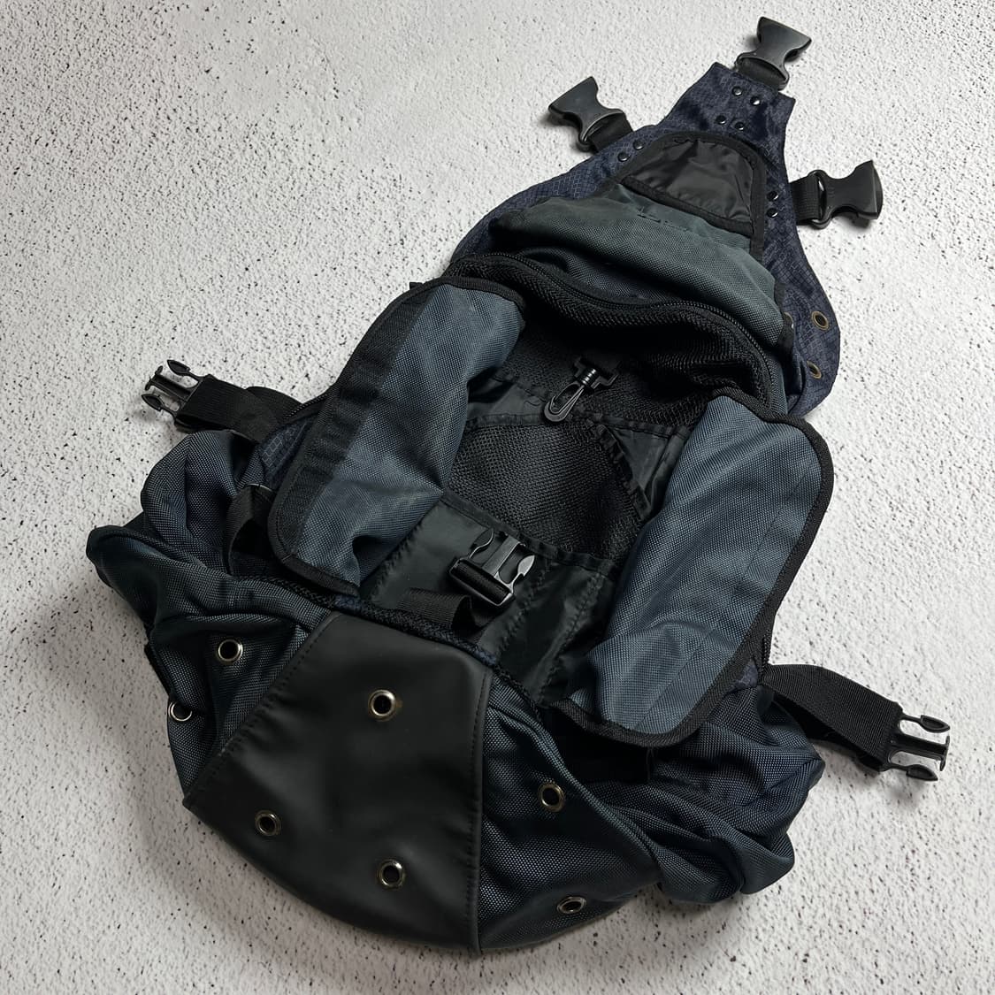 Vintage 90s Oakley Icon Backpack 2.0 상품이미지4