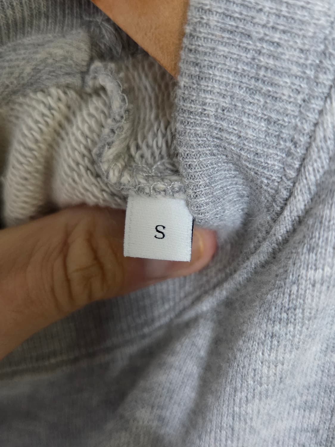 [산드로] 엠브로이더리 패치 크루넥 맨투맨 | 00208 상품이미지4