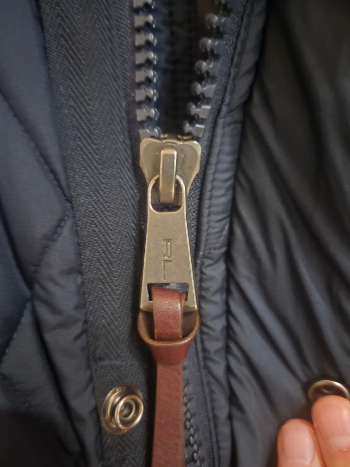 [1회착] 폴로 랄프로렌 퀼팅 워커 재킷 네이비 (가죽 패치 디테일) - 상품이미지3