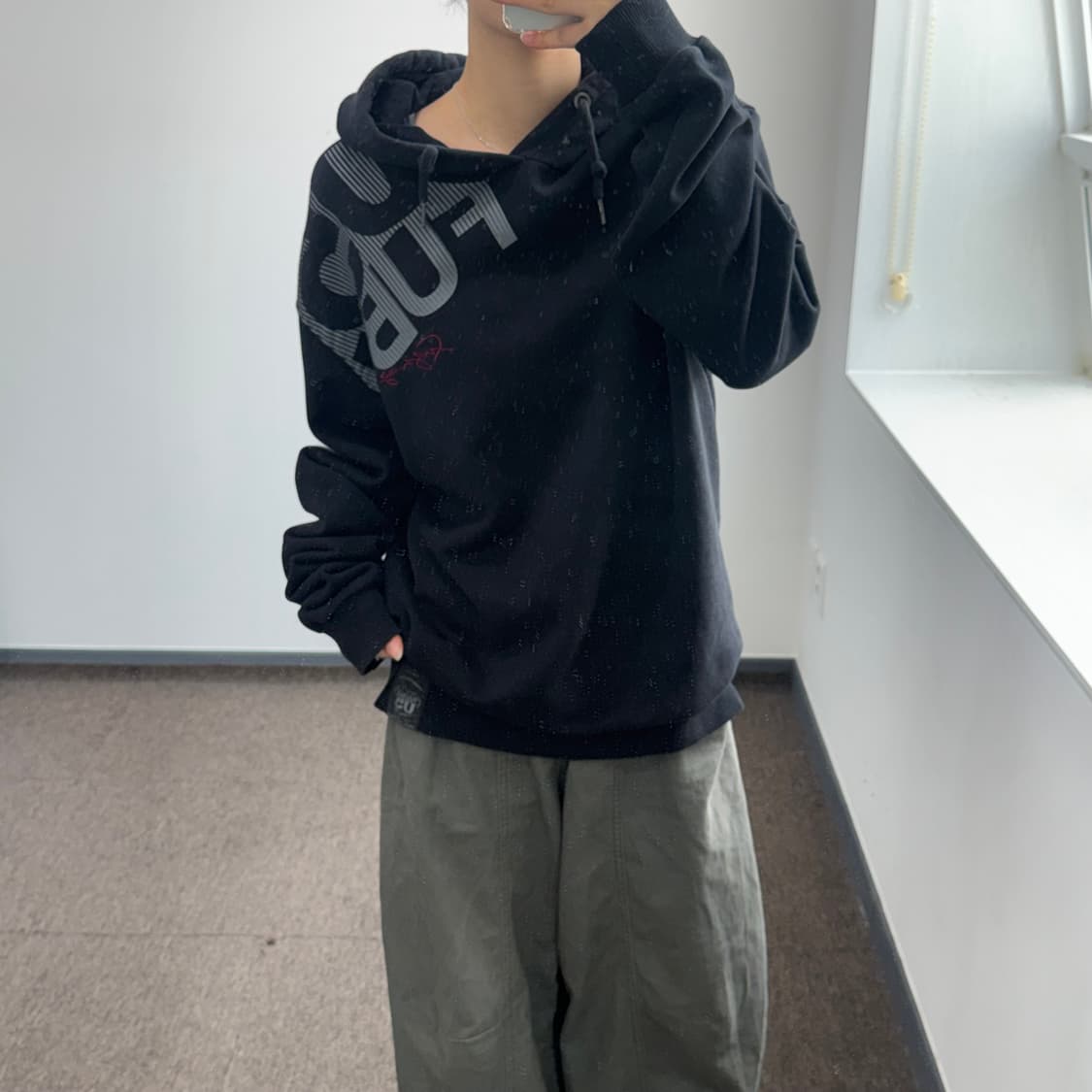 Fubu 후부 숄더 로고 블랙 후드티 상품이미지2