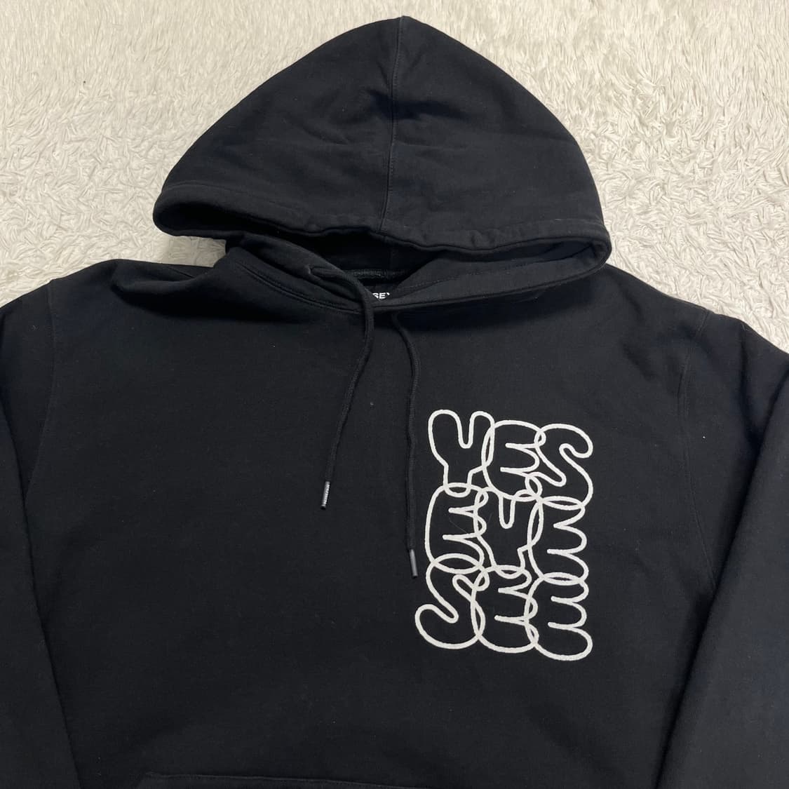 YESEYESEE black hoodie 상품이미지6
