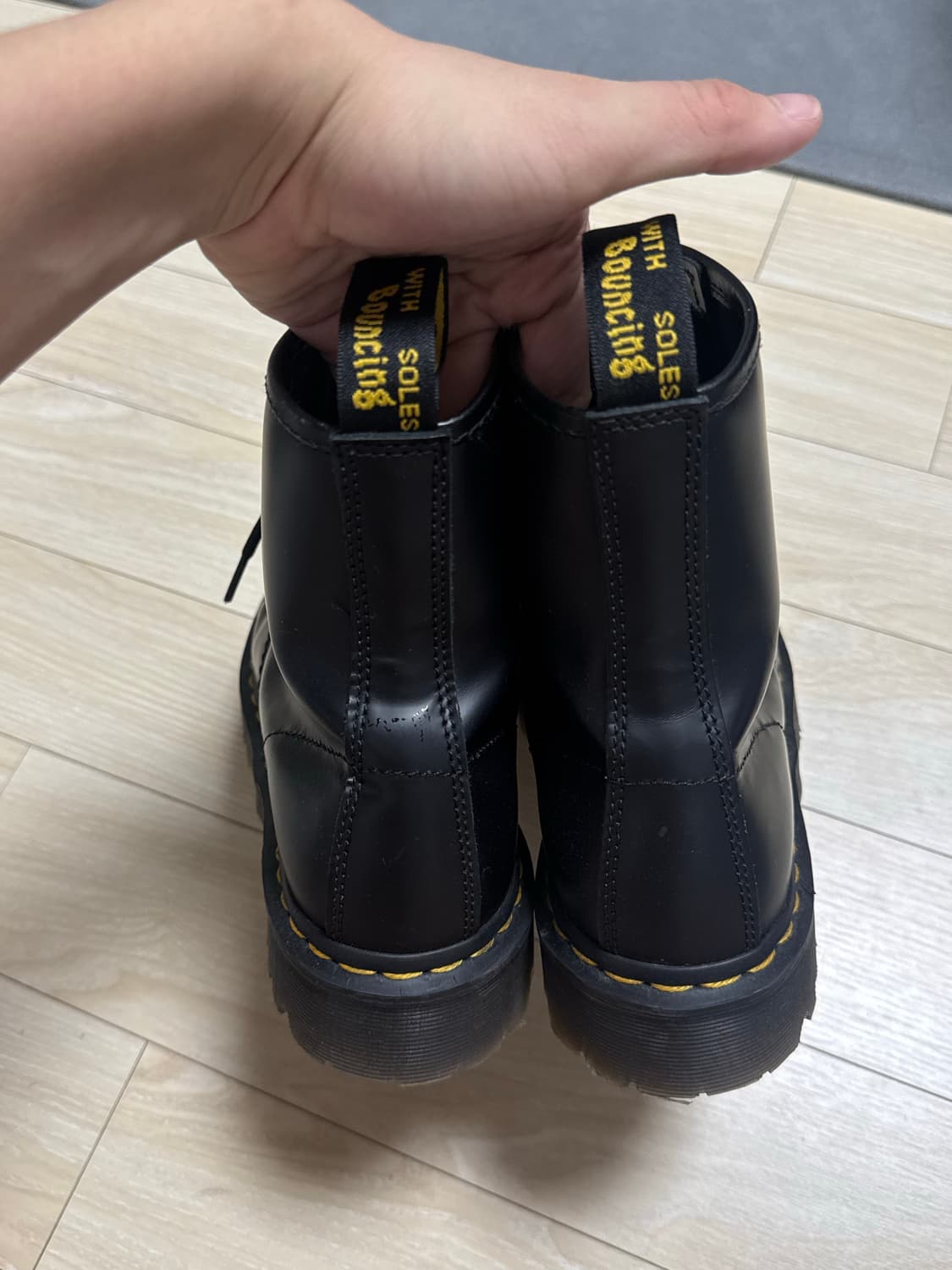 닥터마틴 1460 8홀 벡스 블랙 스무스 270 상품이미지2