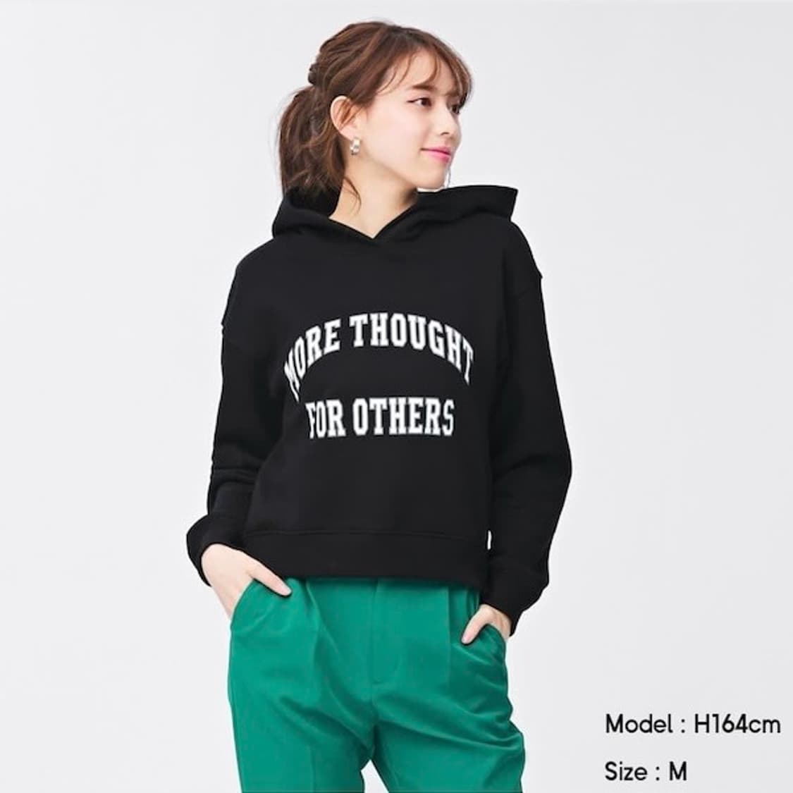 GU 그래픽 스웨트 파카 상품이미지1