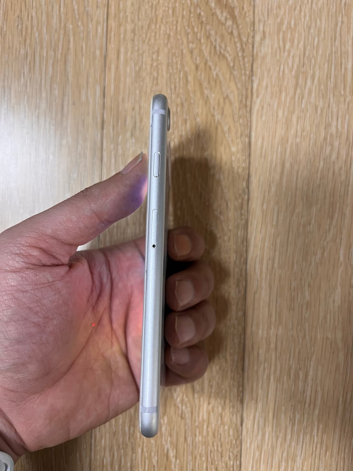 아이폰8 실버 64GB 상품이미지3