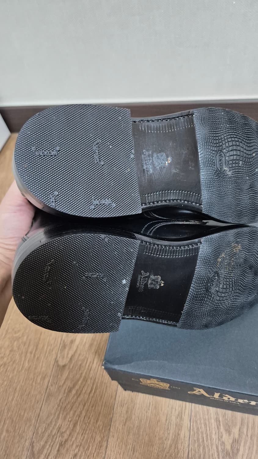 알든 블랙 코도반 점퍼부츠
US 7D(250mm) 상품이미지8