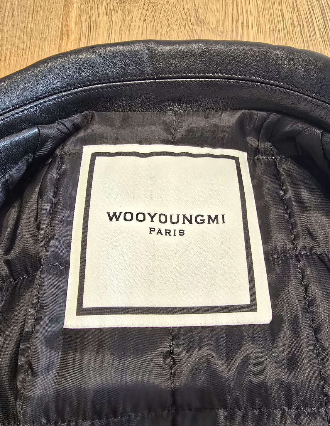 우영미 램스킨 가죽 자켓 블랙 색상 48사이즈입니다
24fw 상품이미지3