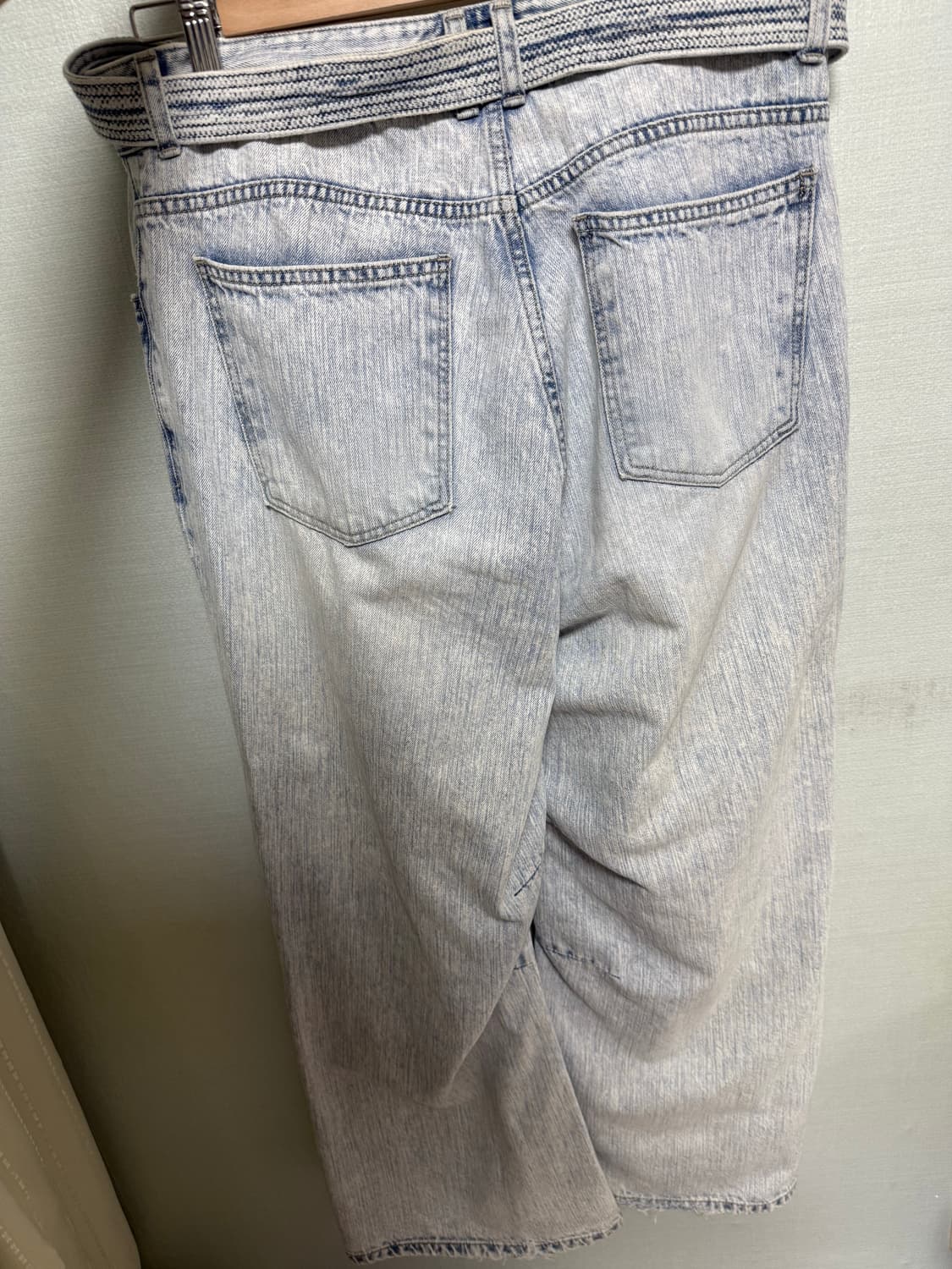 999휴머니티 AV BELTED PLEATS DENIM PANTS 상품이미지4