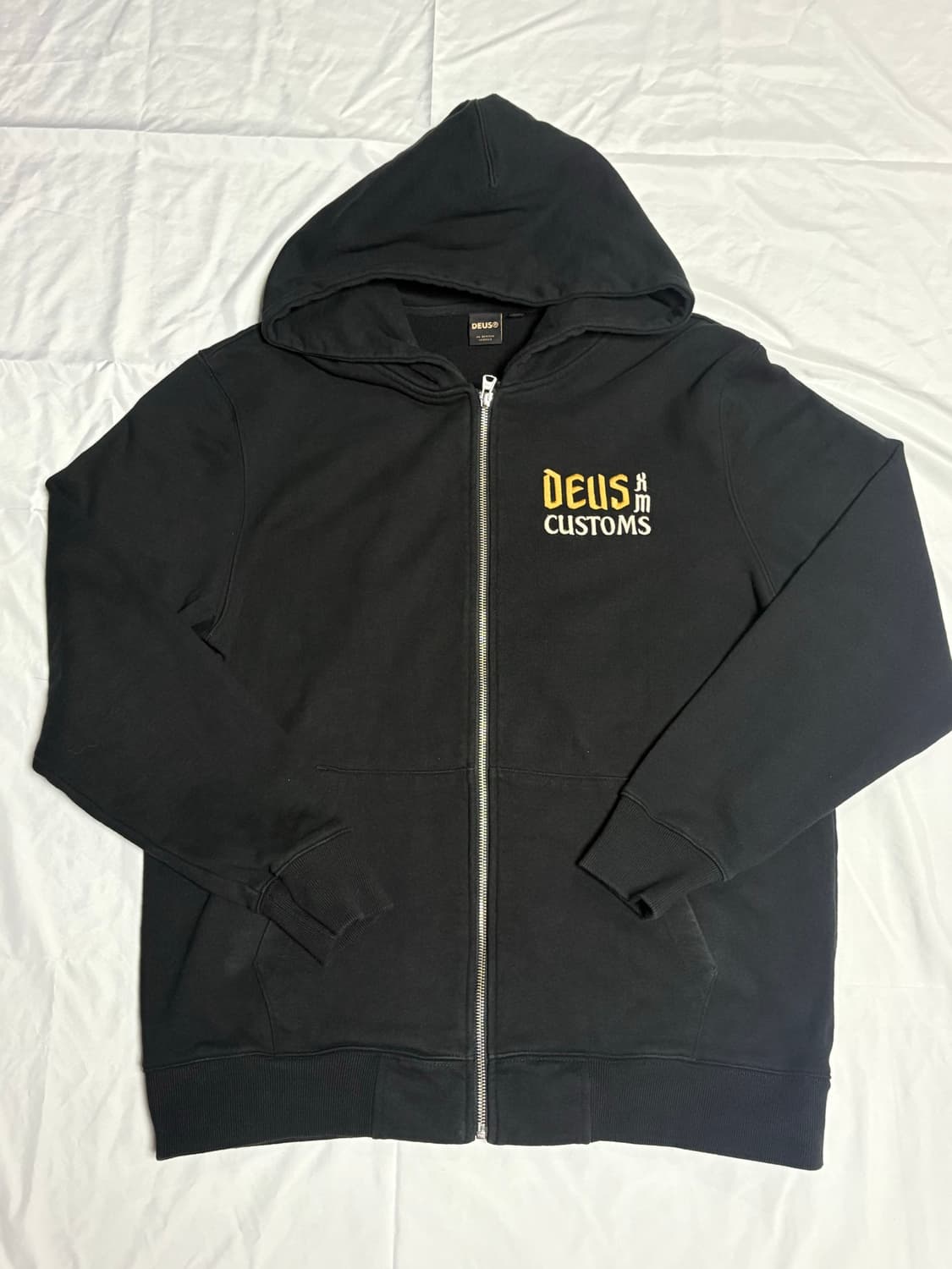 데우스 엑스 마키나 서포터 후드집업 상품이미지1