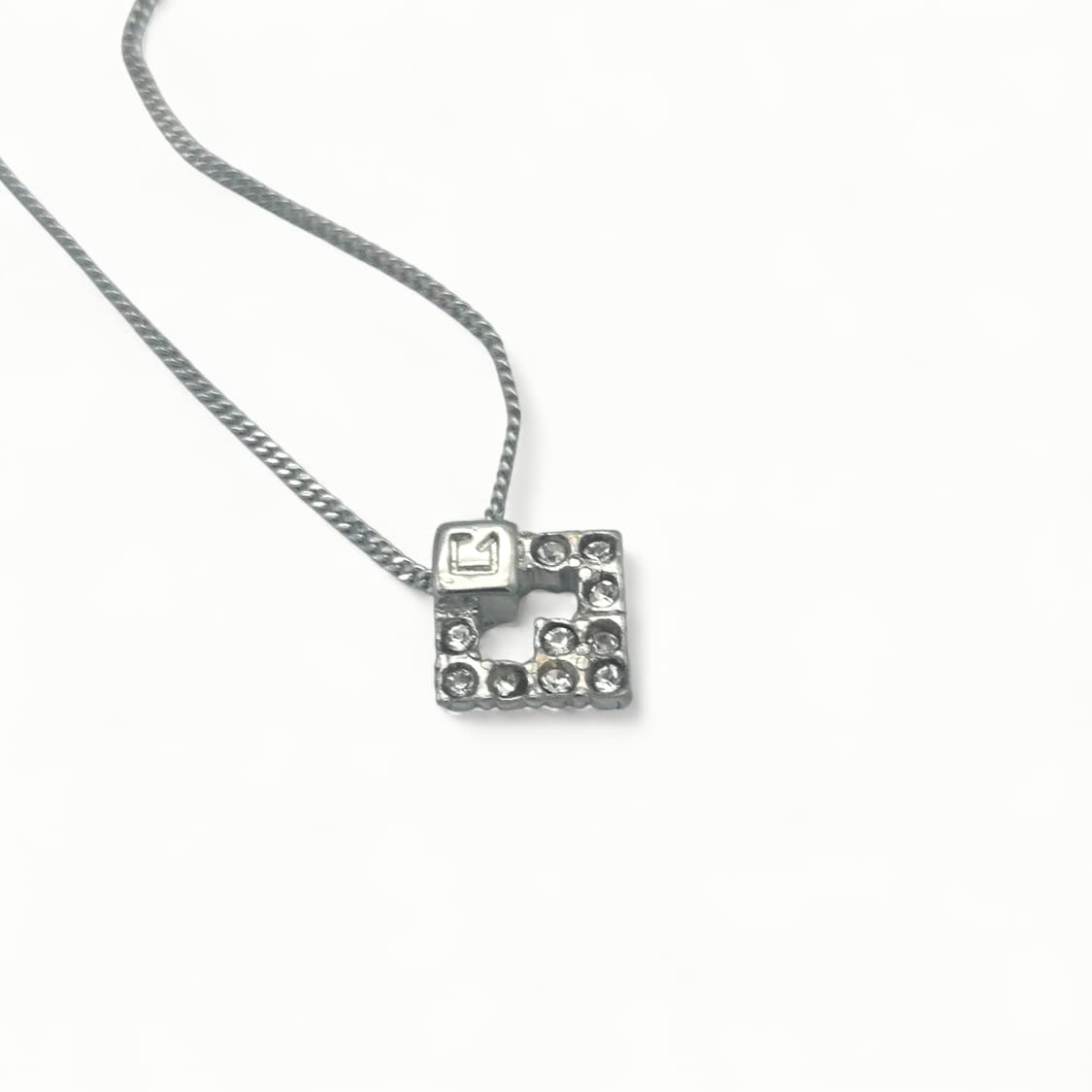 지방시 로고 큐빅 스퀘어  목걸이 상품이미지6