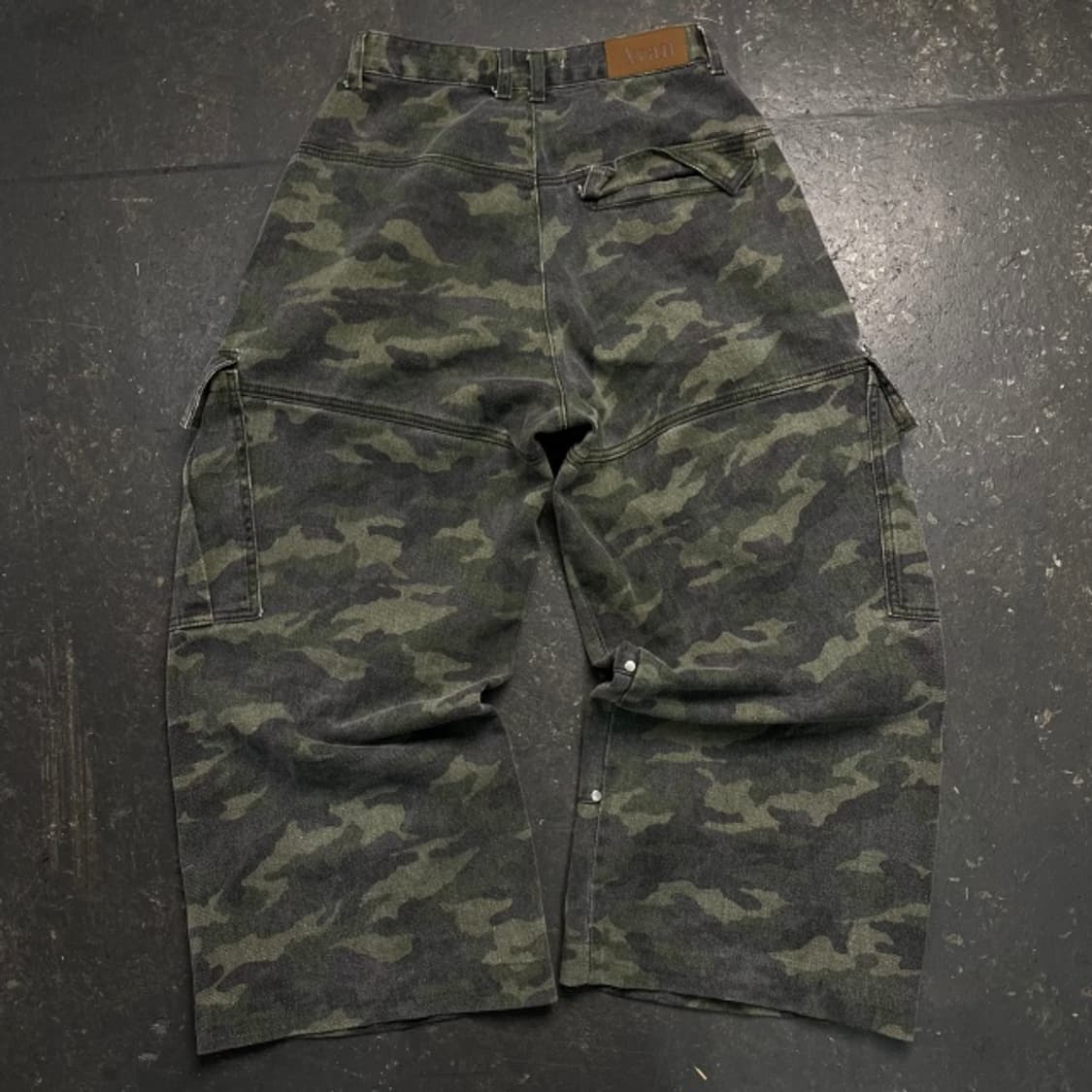 xs 어반드레스 카모 카고팬츠  상품이미지5