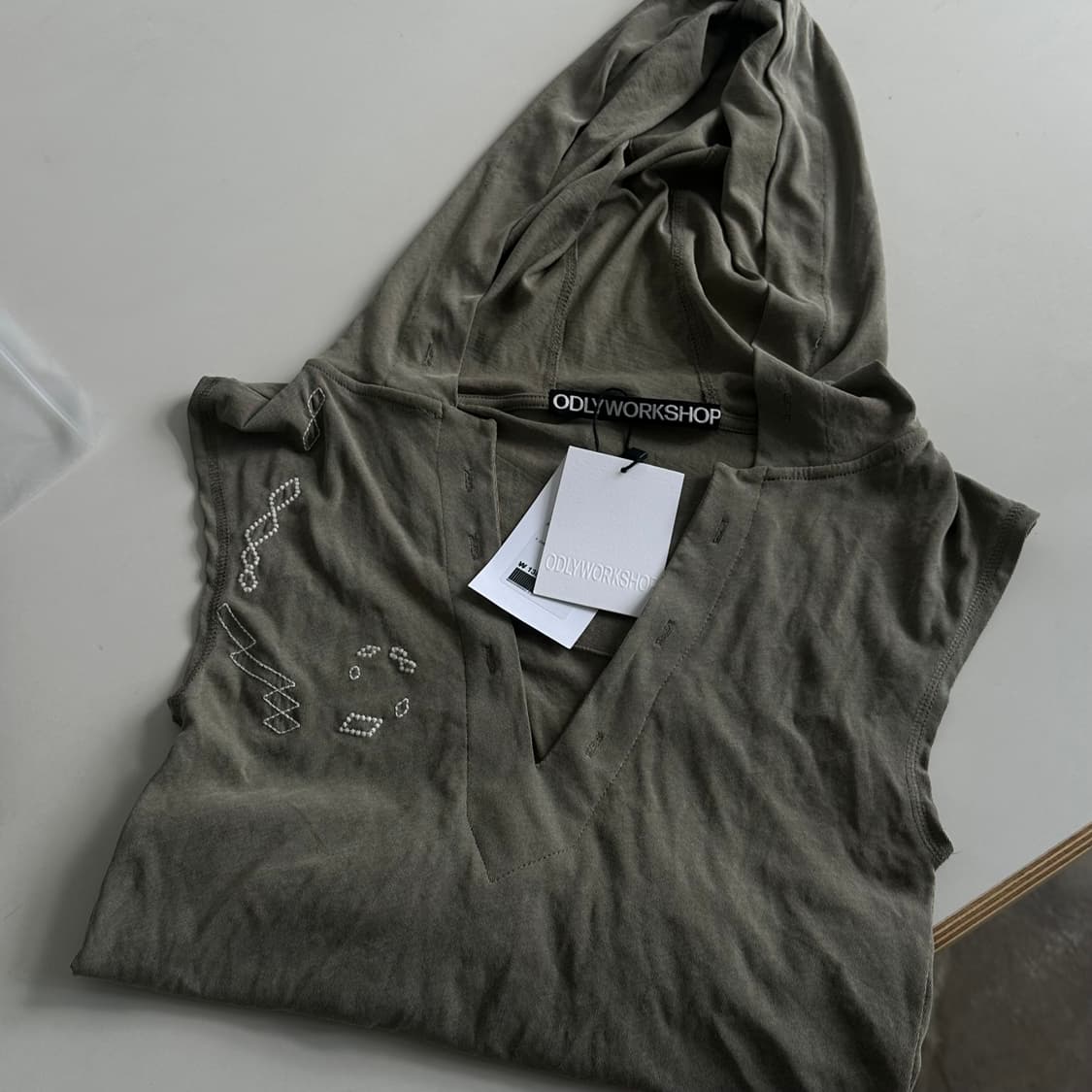 오들리워크샵 Slim Fit Sleevless Hoodie, Gust 상품이미지4