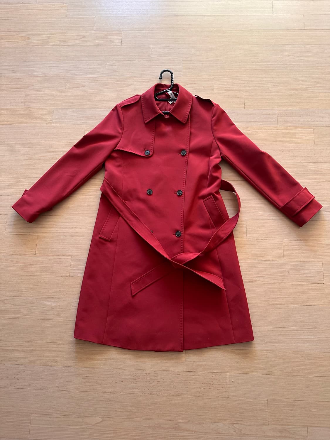 마리아꾸르끼 레드 코트 66사이즈 팔아요! 상품이미지1