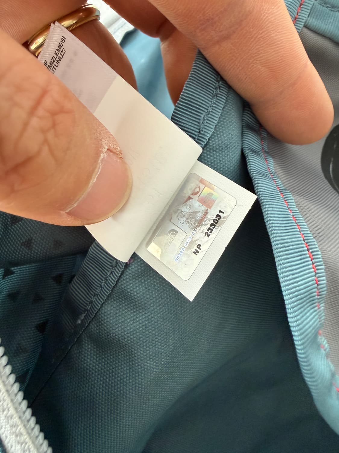 노스페이스(THE NORTH FACE) 경량 백팩 19L 상품이미지9