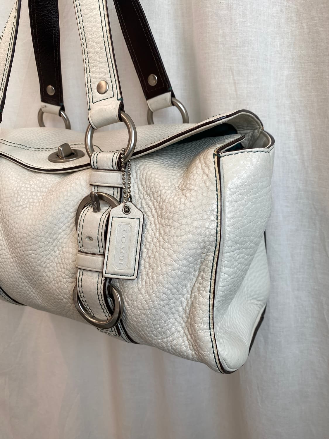 COACH 화이트 토트백 상품이미지3