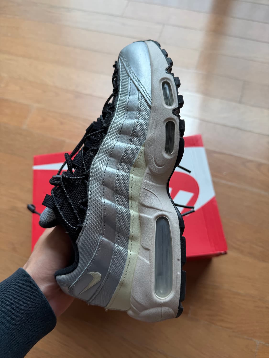 나이키 에어맥스 95 메탈릭 실버 상품이미지4