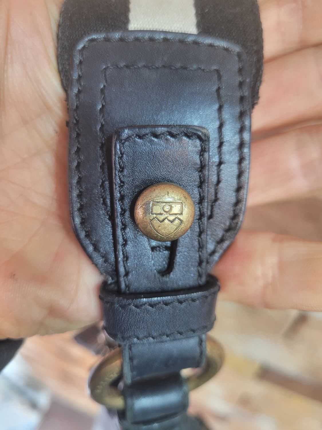 정품 Bally 발리 블랙 가죽 숄더백 상품이미지3