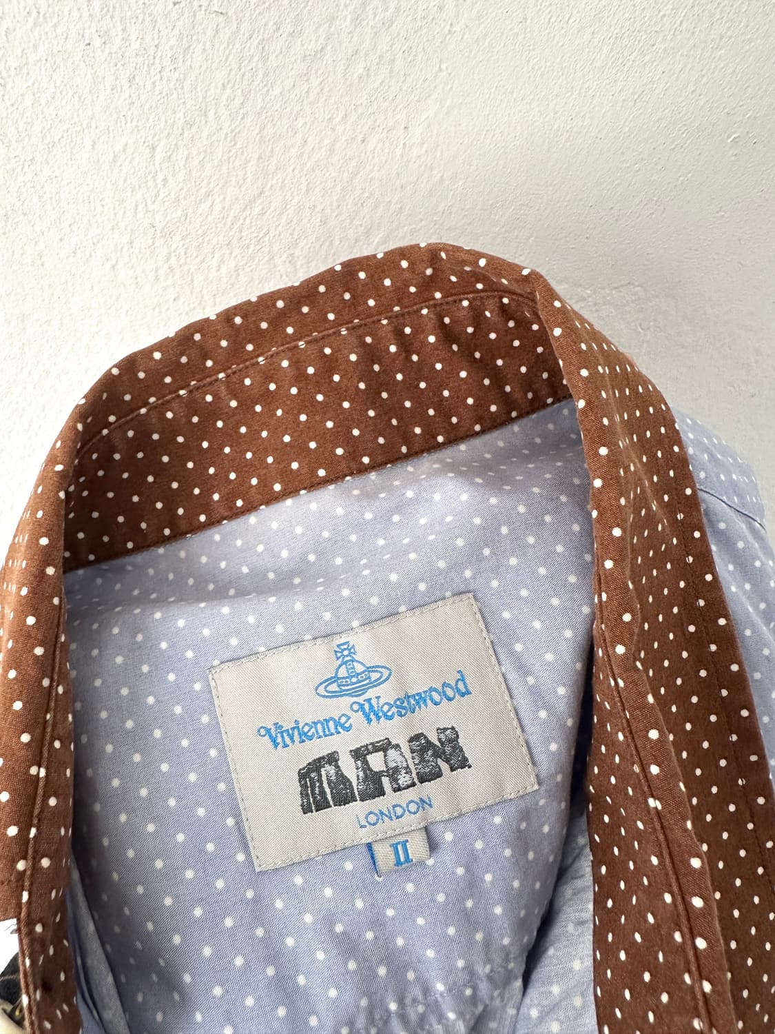 비비안웨스트우드 비대칭 폴카도트 셔츠 블루 상품이미지4