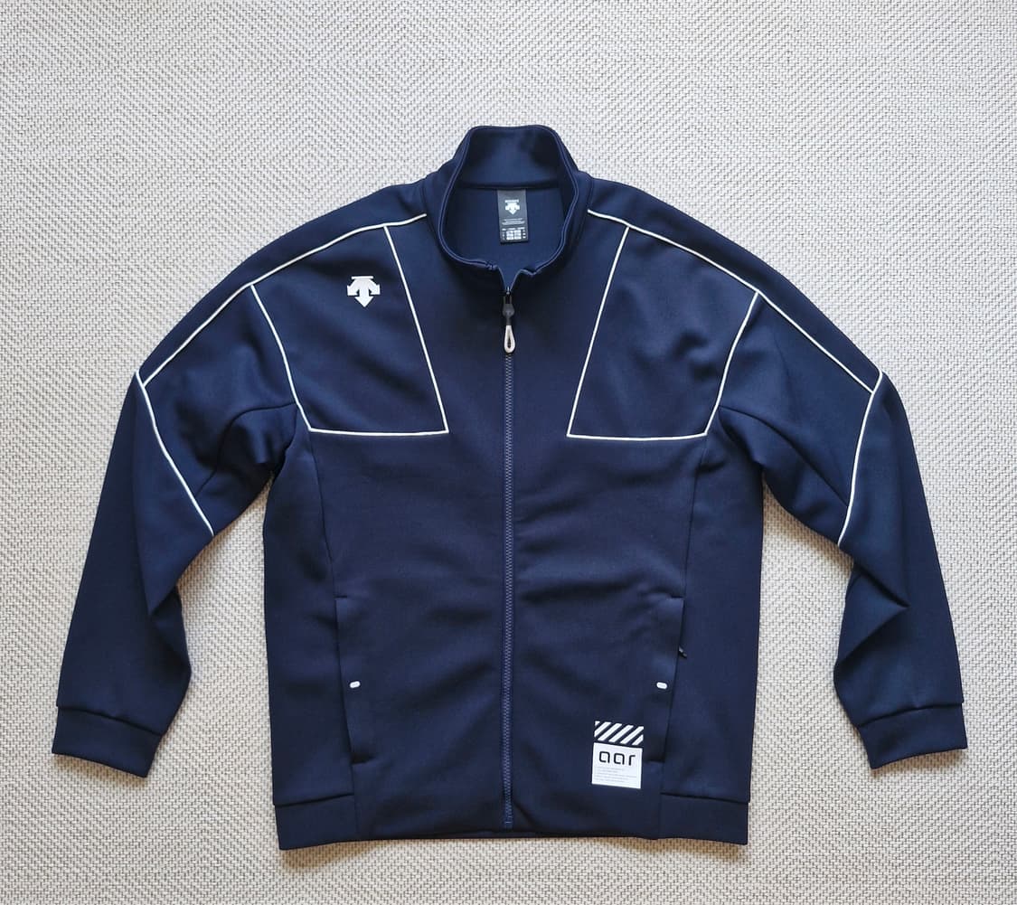 데상트 AAR 러닝 트랙탑 져지 100 상품이미지1