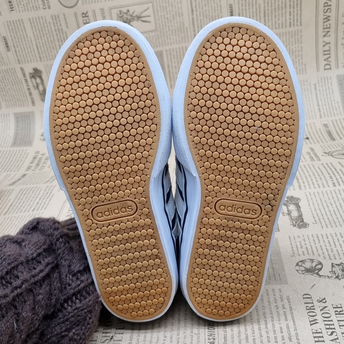 아디다스 블랙 스니커즈 230 상품이미지3