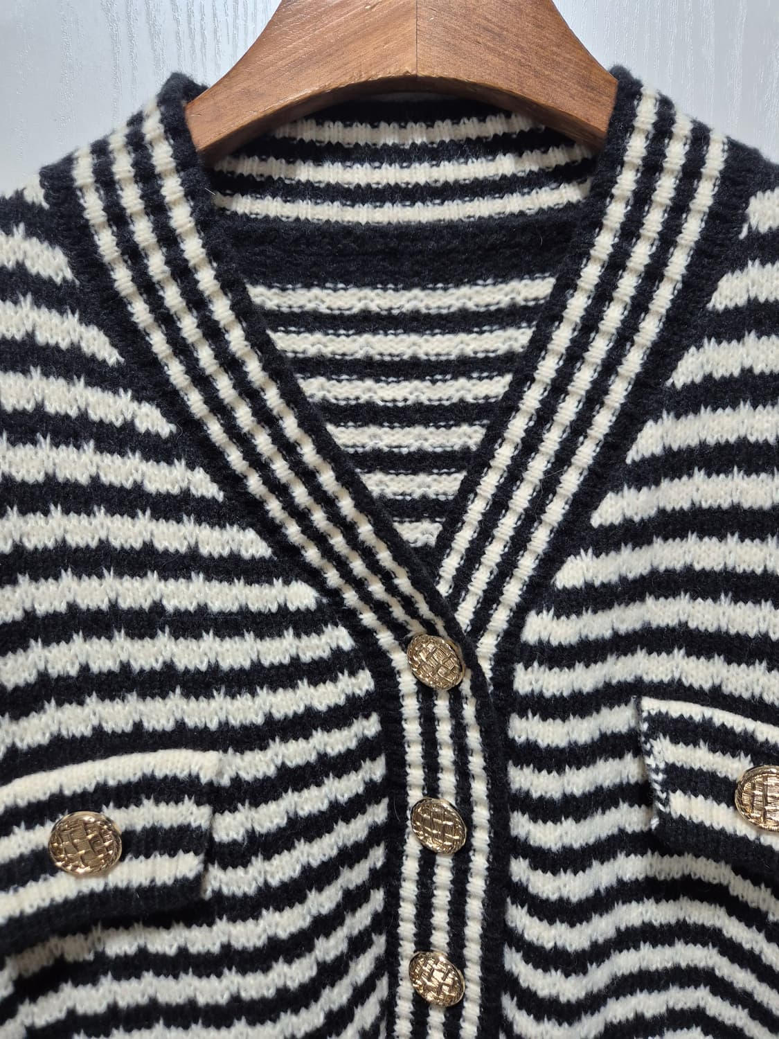 (세일)(새상품)vtg 스트라이프 금장 버튼 가디건 상품이미지7