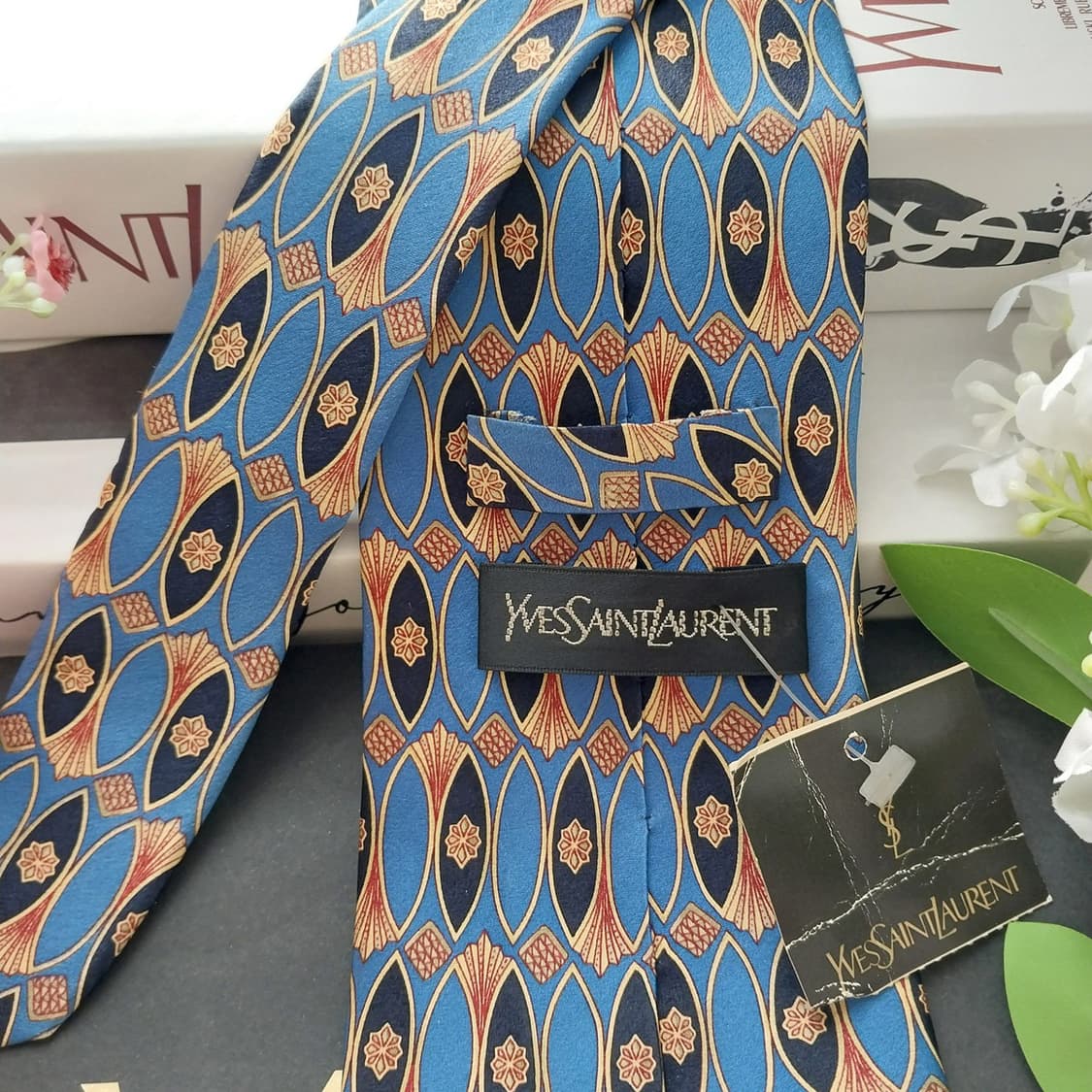 입생로랑 실크 블루 아르데코 패턴 넥타이 9.7cm 새제품 K1825
 상품이미지6