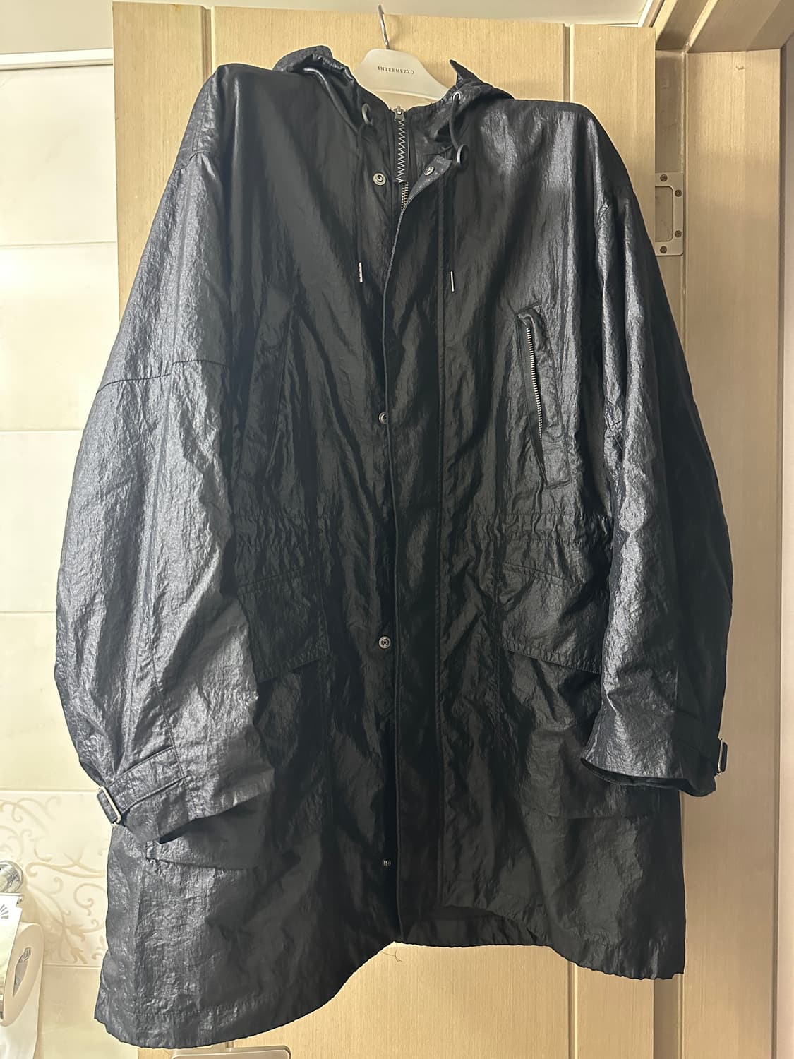 폴리테루 64 델 롱파카 코티드블랙  글로시블랙 3 상품이미지1