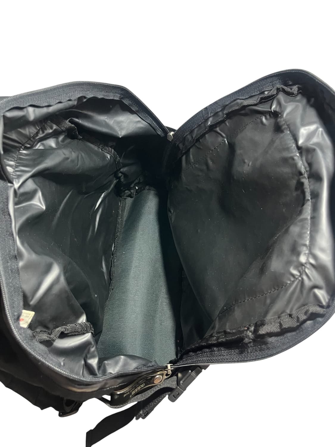 아디다스 00s 빈티지 블랙 기어 백팩 상품이미지4