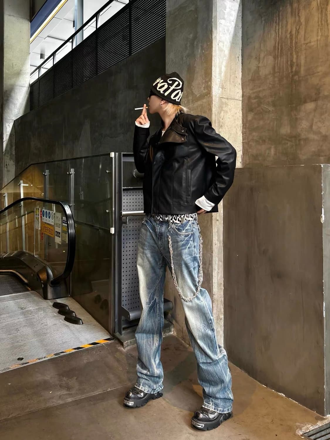 Tsunami Wave Washed Cut Denim 상품이미지9