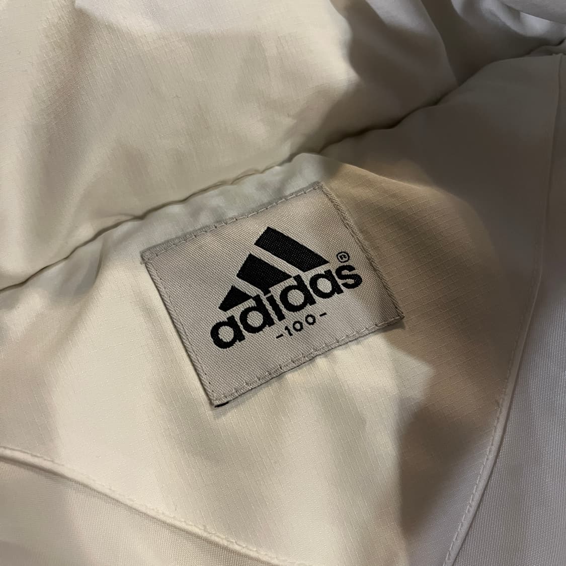 아디다스 배색 패딩 점퍼 상품이미지8