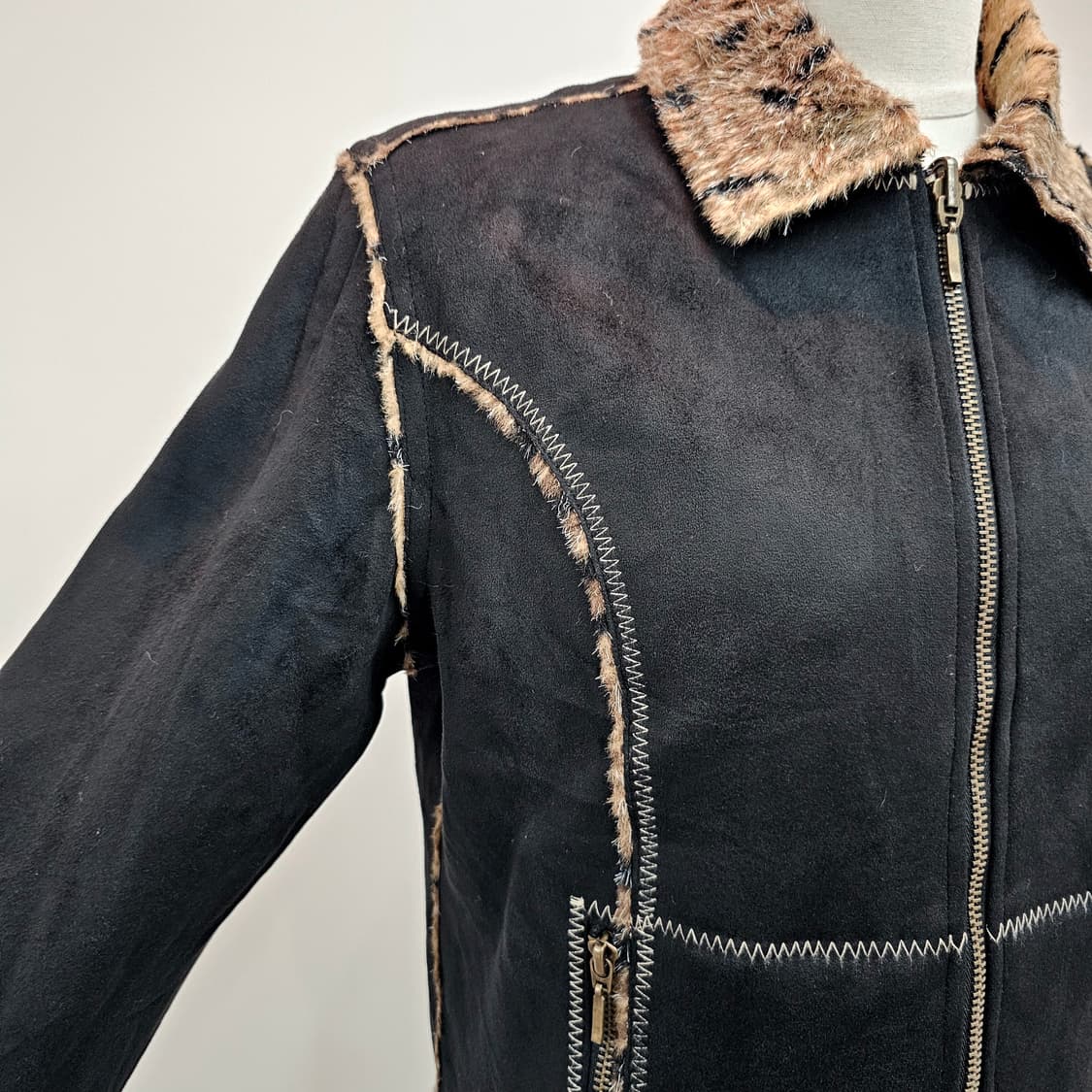 Calispia 리버시블 애니멀 퍼 집업 무스탕 자켓 상품이미지8