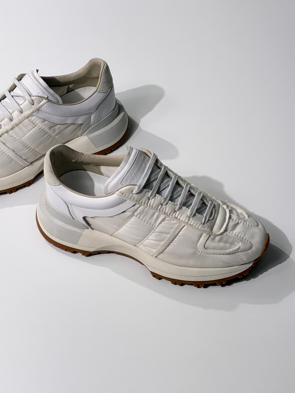 메종 마르지엘라 러너 에볼루션 스니커즈 화이트 42사이즈 상품이미지2