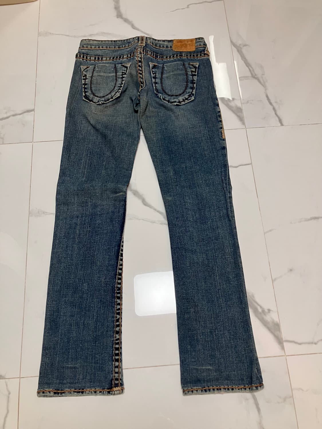 Big T 빈티지 빅티 미듐워시 로우라이즈 부츠컷 트루릴리젼 상품이미지2