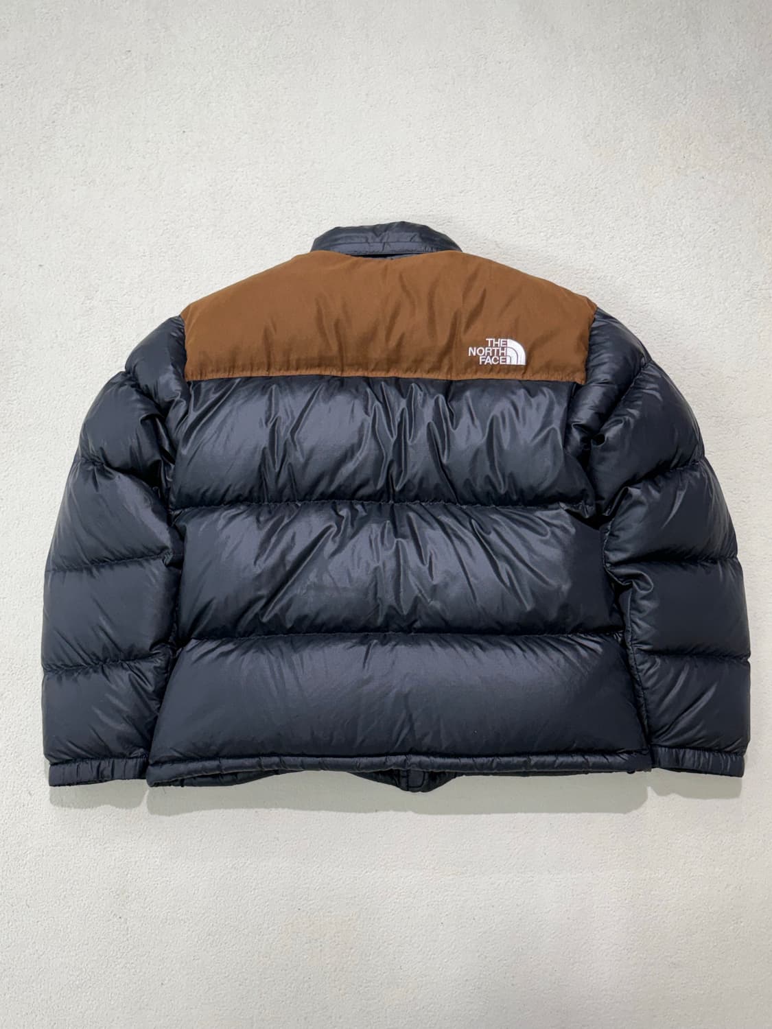 노스페이스 한정판 스웨이드눕시 패딩 XL 105-110 상품이미지4