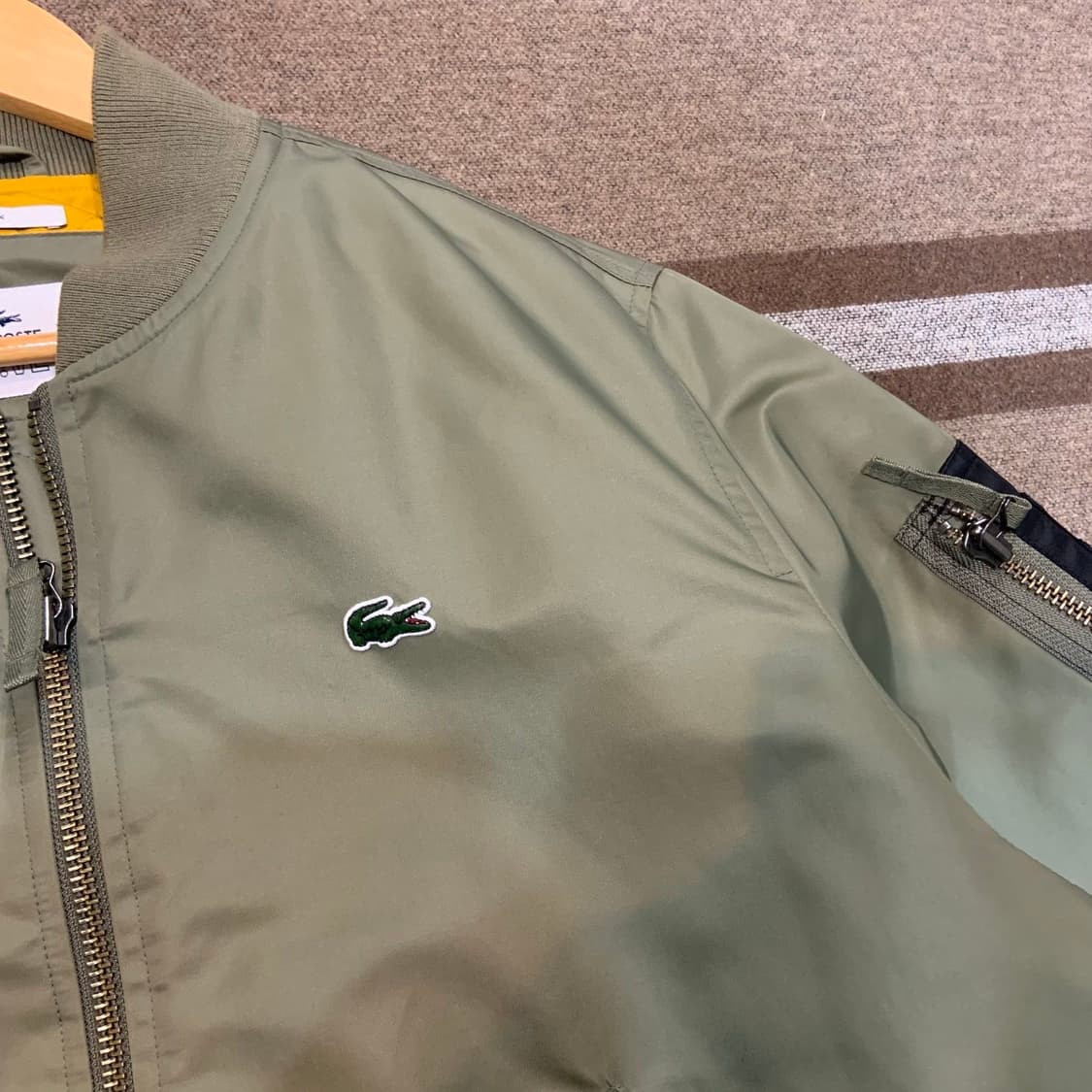 라코스테 백로고 MA-1 봄버 자켓 M 105 상품이미지3