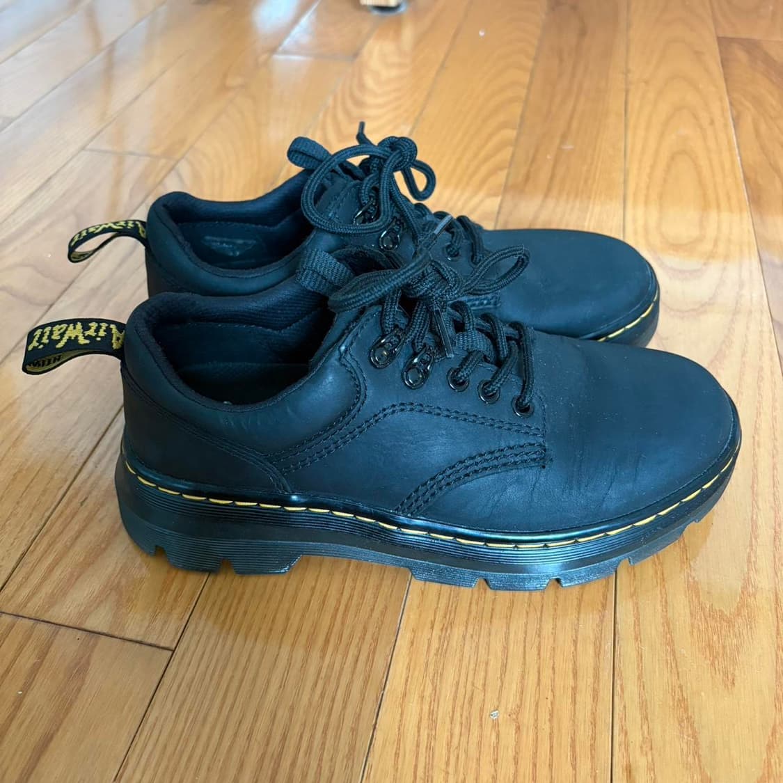 닥터마틴 리더 와이오밍 레더 유틸리티 슈즈 블랙 240 상품이미지4