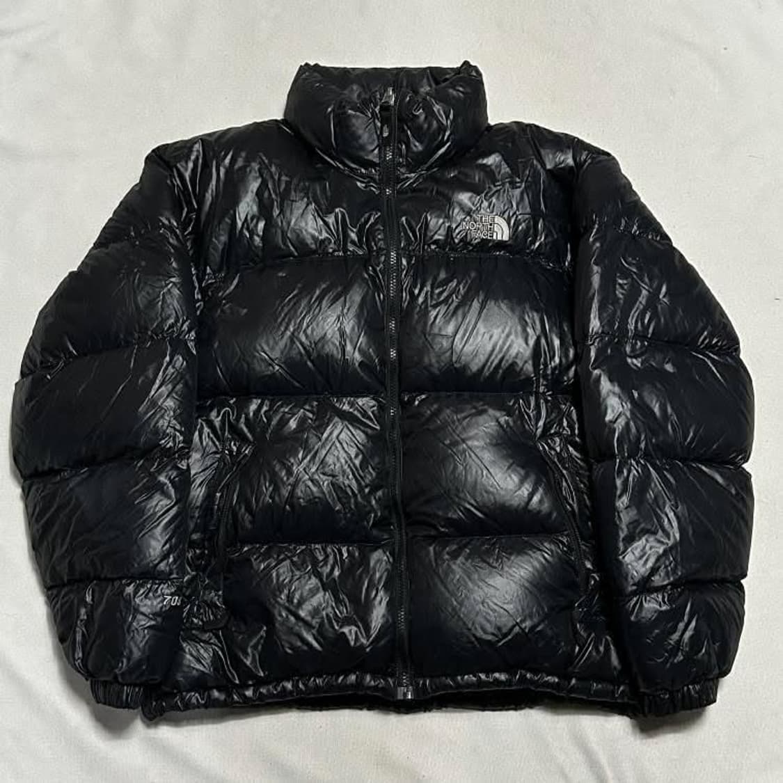 노스페이스 블랙 유광 700 눕시 패딩 상품이미지2