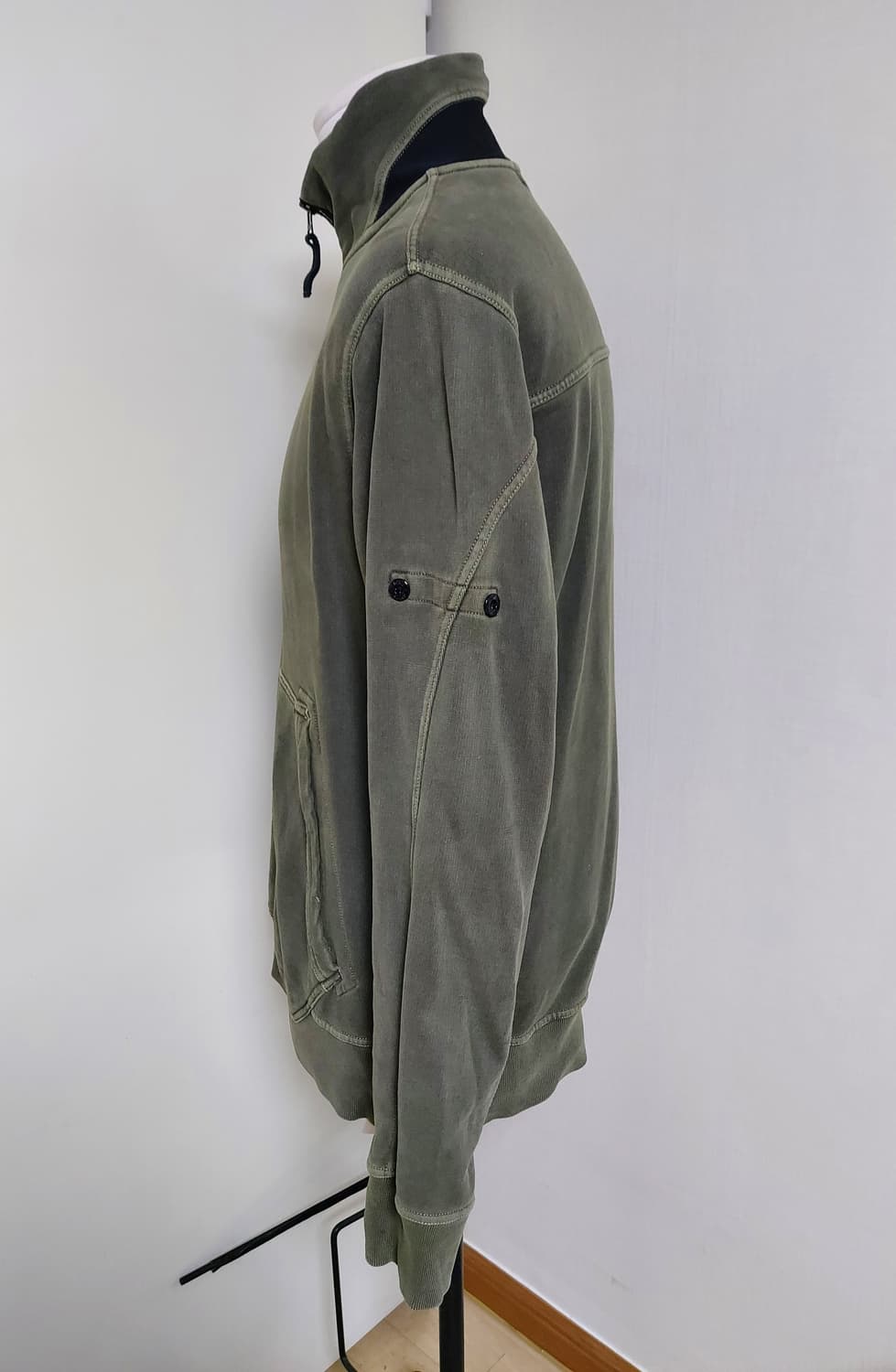 스톤아일랜드 빈티지워싱 남성 기모 반집업(105)

 상품이미지2