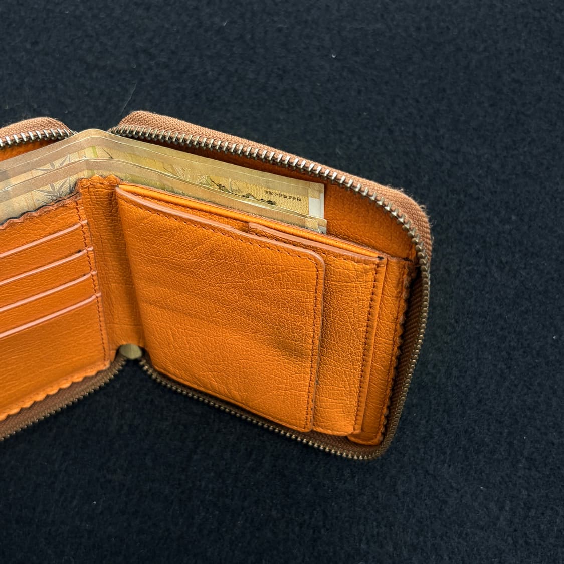 Comme des Garçons 지퍼 월렛 (Brown) 상품이미지5