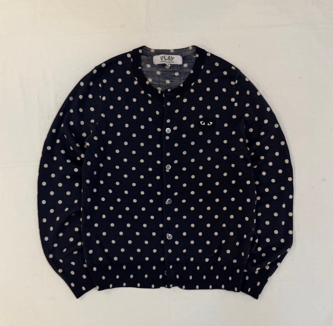 꼼데가르송 플레이 폴카닷 땡땡이 울 가디건 딥 네이비 상품이미지1
