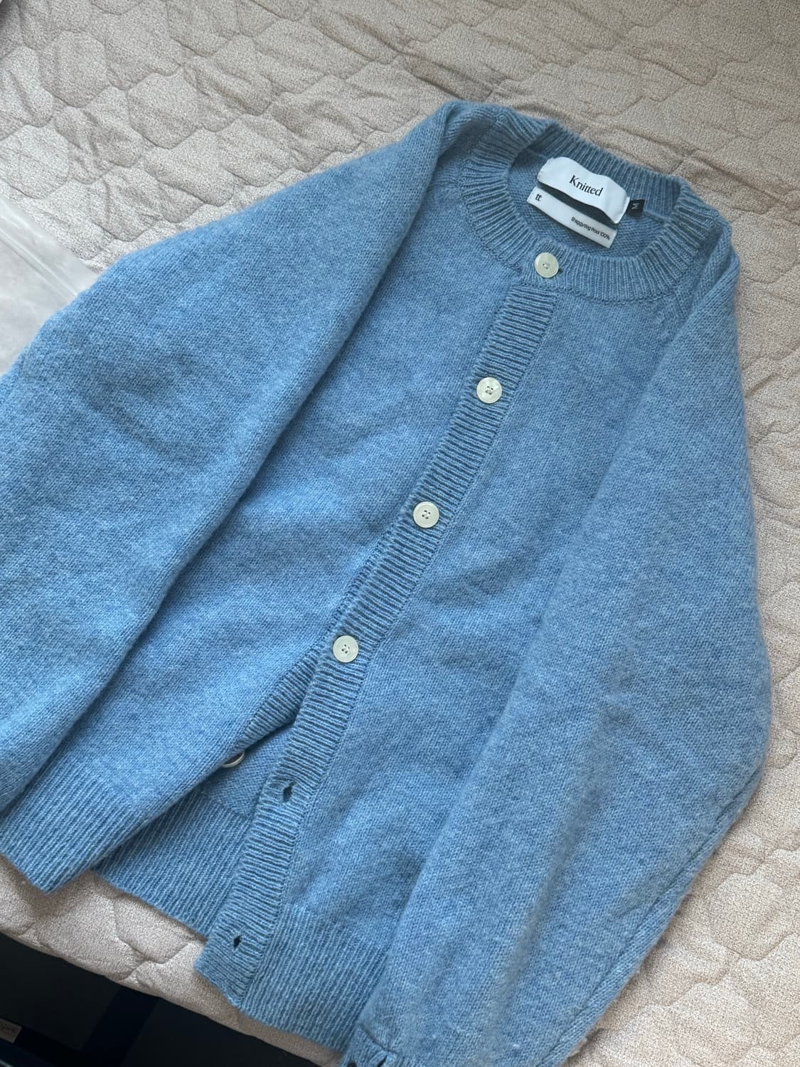 니티드 쉐기독 가디건 판매합니다 (새상품급) 상품이미지5