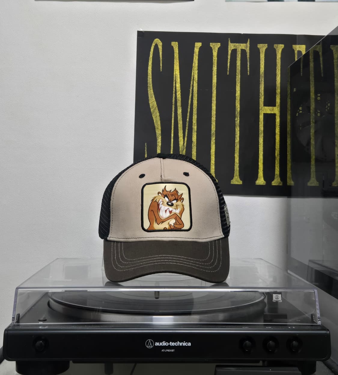 Looney Tunes Trucker Cap 상품이미지1