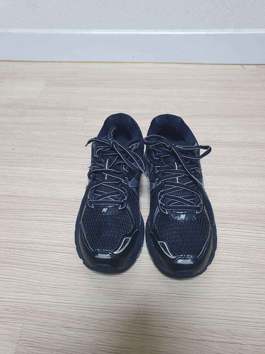 뉴발란스 860v2 블랙 운동화 235 상품이미지3