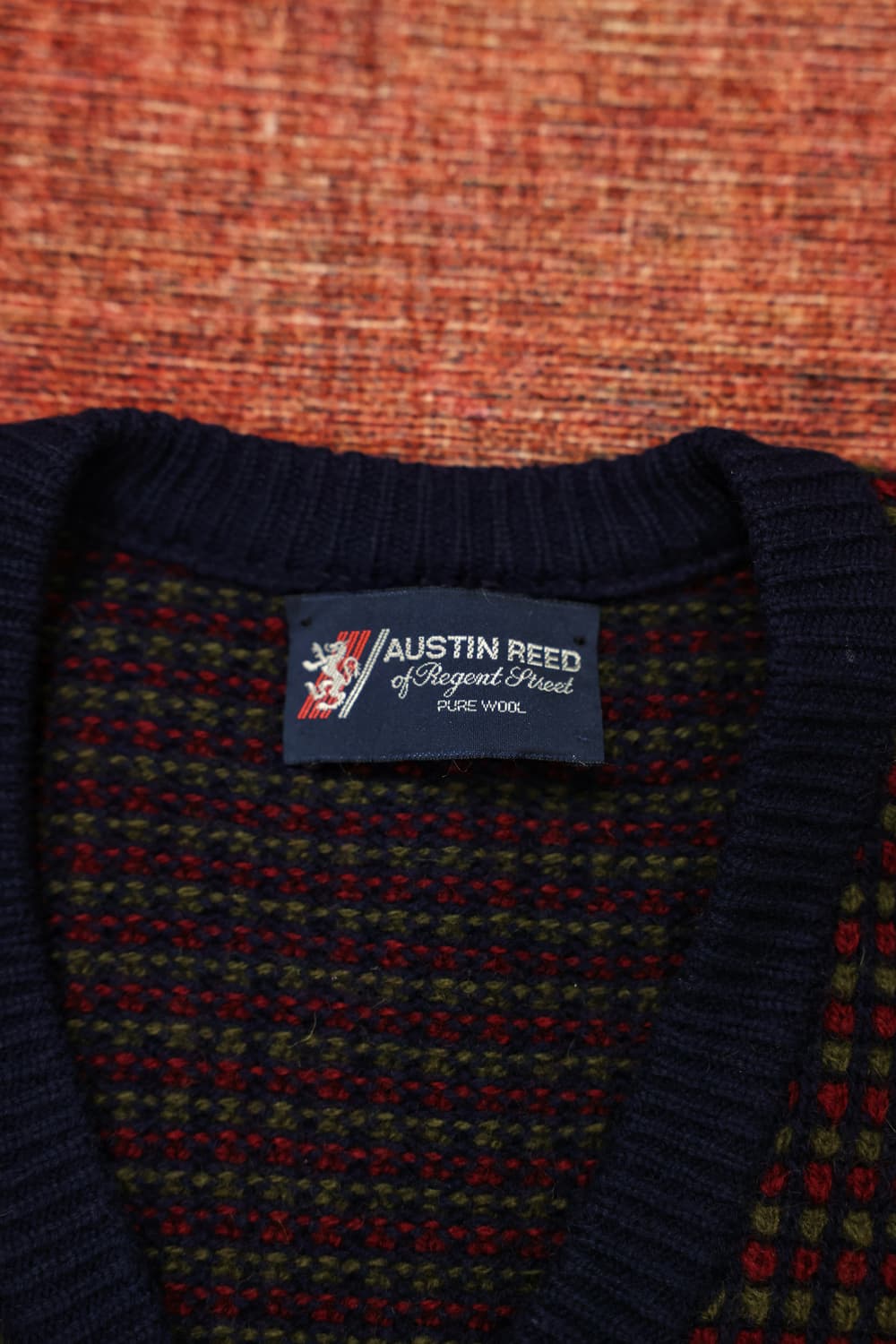 80~90s 빈티지 브이넥 니트 판매 상품이미지6