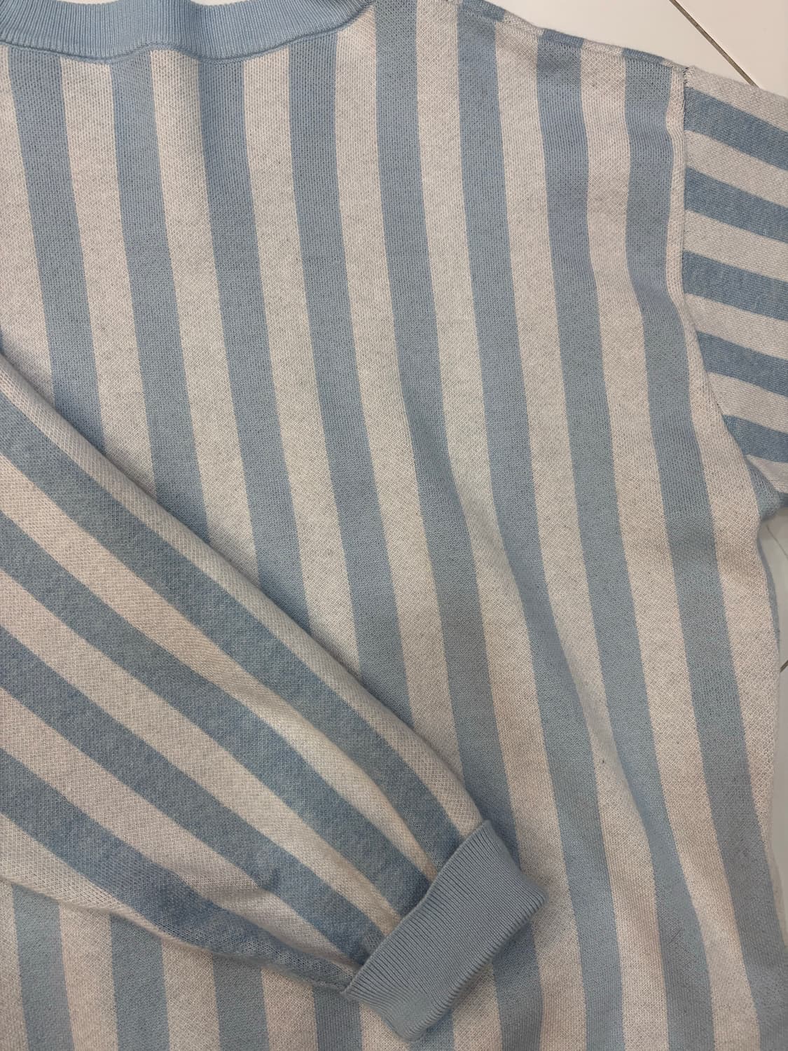 스포티st 브이넥 니트 상품이미지5