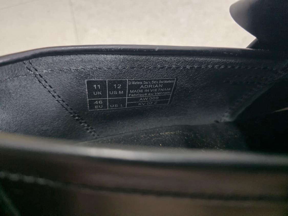 닥터마틴 아드리안 블랙 300 상품이미지5