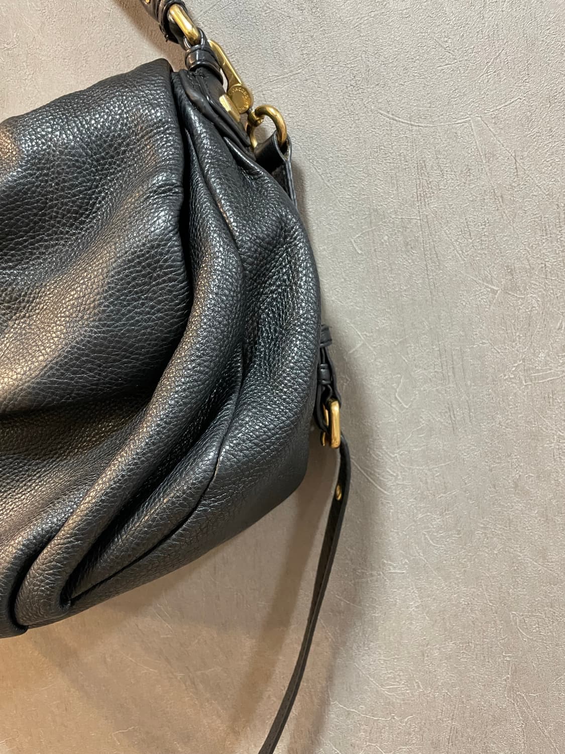 마크제이콥스 블랙 가죽 크로스백 가방 상품이미지3