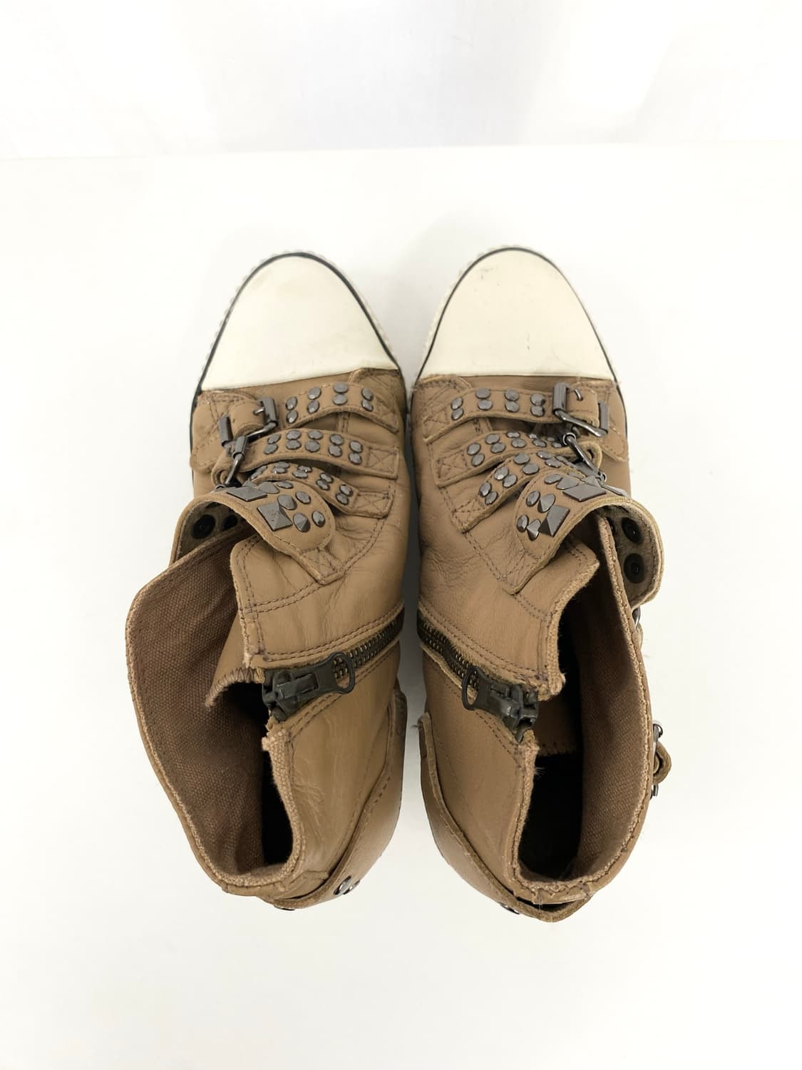 Multi-Studded Buckle Wedge Sneakers 상품이미지5