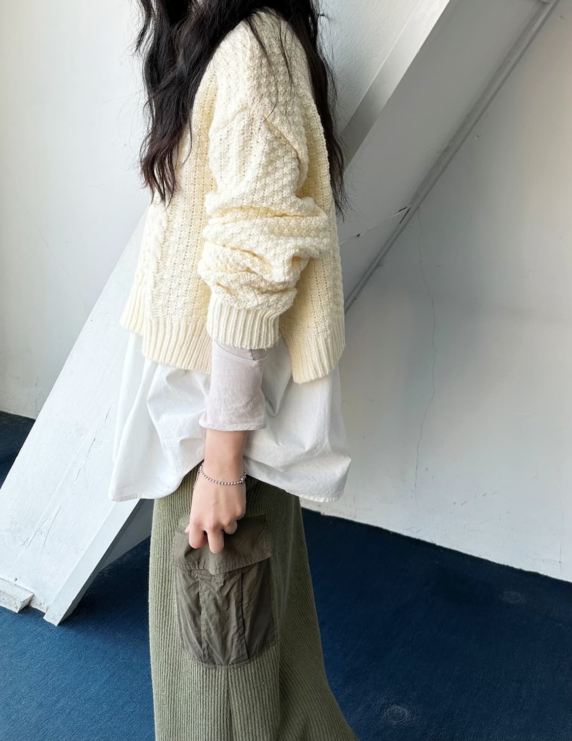 Fake layered crew neck wide woven knit P 상품이미지9