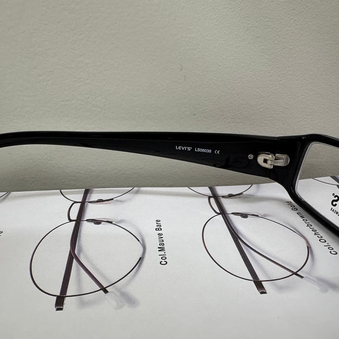 LEVI'S 블랙 빈티지 뿔테 상품이미지4